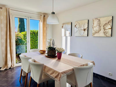 Maison - 140 m² - 6 pièces