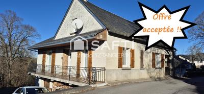 Maison - 196 m² - 7 pièces