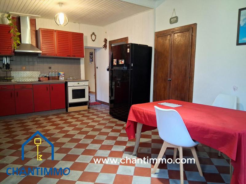 Maison - 94 m² - 5 pièces