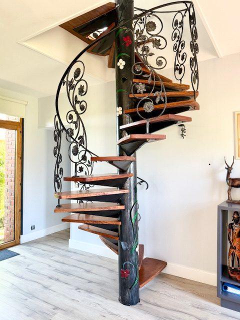 Maison - 260 m² - 9 pièces