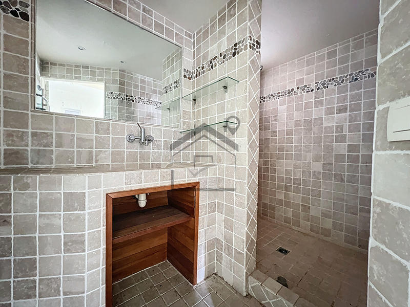 Maison - 189 m² - 7 pièces