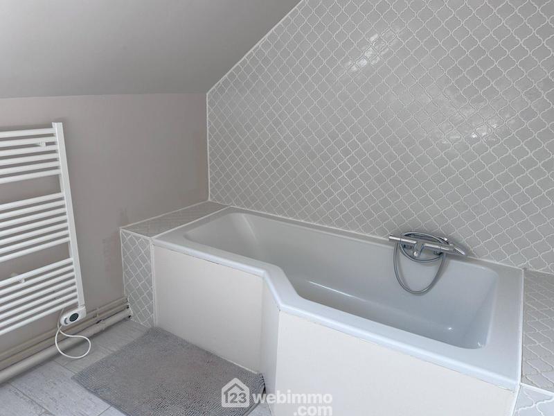 Maison - 199 m² - 6 pièces