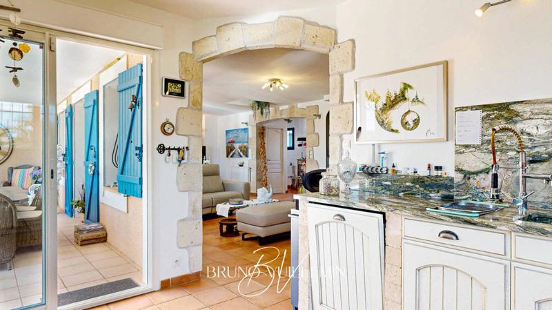 Villa - 181 m² - 8 pièces