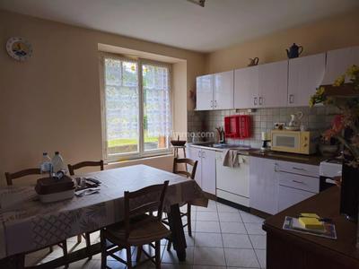 Maison - 82 m² - 5 pièces