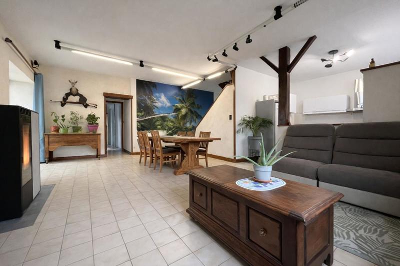 Maison - 114 m² - 6 pièces