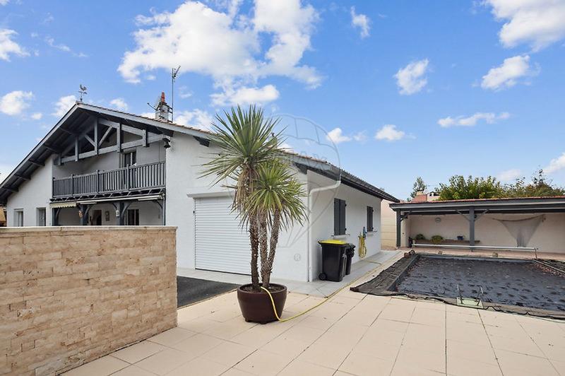 Maison - 135 m² - 6 pièces