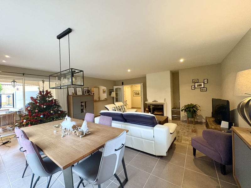 Maison - 171 m² - 7 pièces