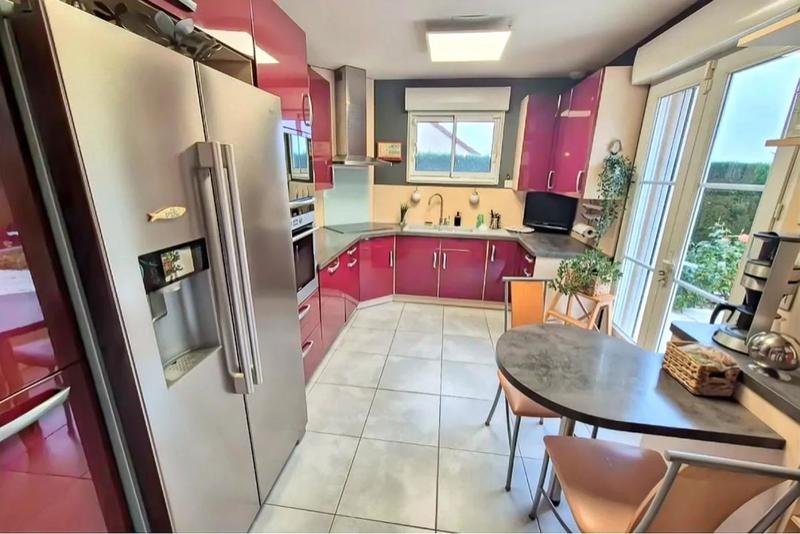 Pavillon - 160 m² - 6 pièces