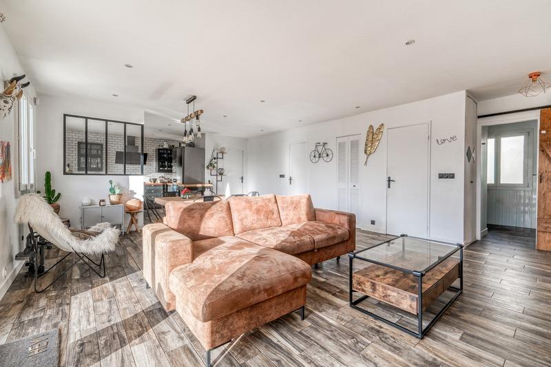 Maison - 85 m² - 4 pièces