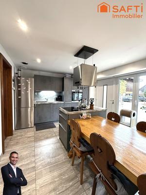 Maison - 260 m² - 12 pièces