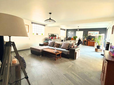 Maison - 350 m² - 10 pièces