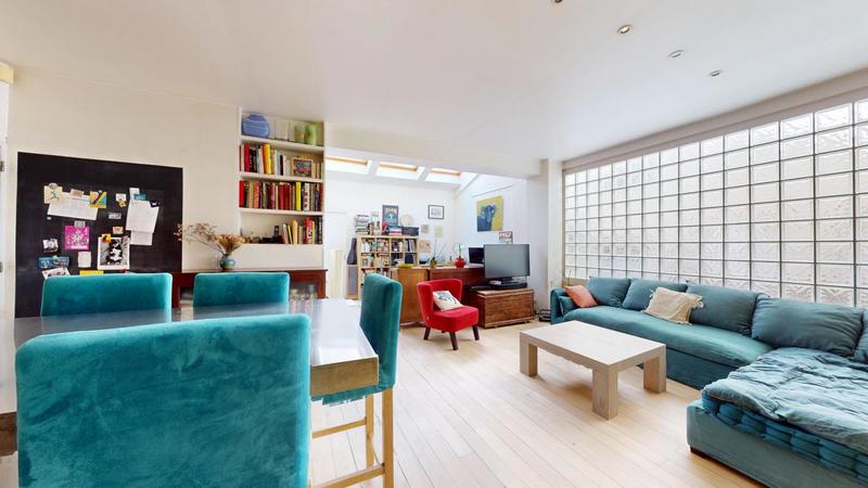 Loft - 104 m² - 5 pièces