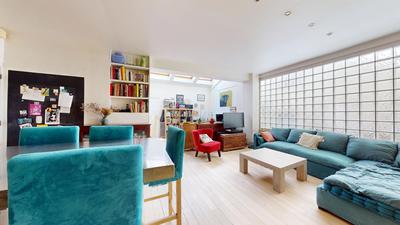 Loft - 104 m² - 5 pièces