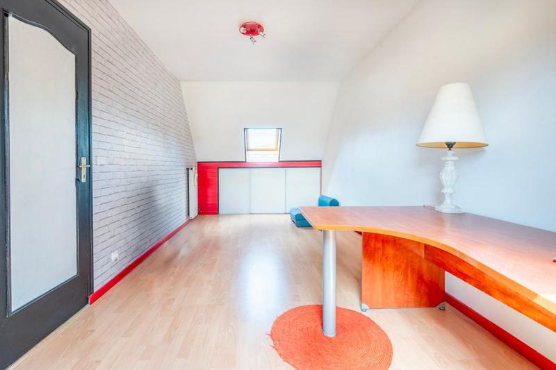 Maison - 145 m² - 7 pièces