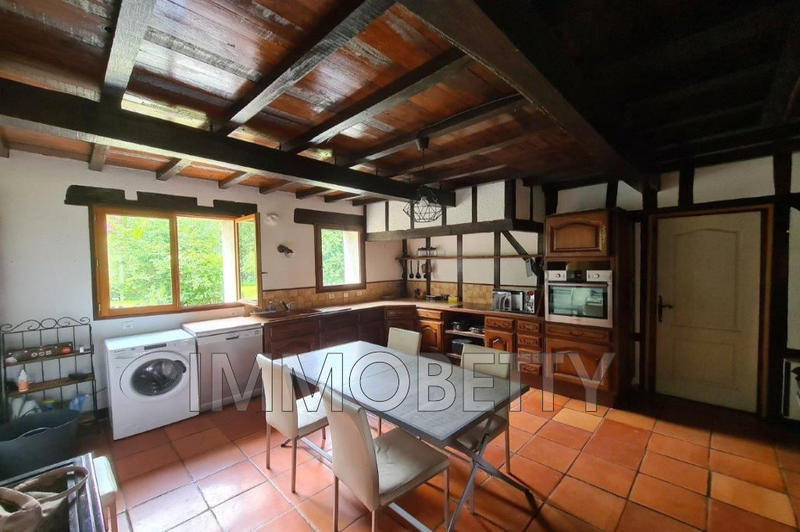 Maison - 225 m² - 8 pièces