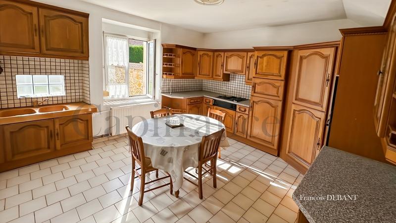 Maison - 203 m² - 8 pièces