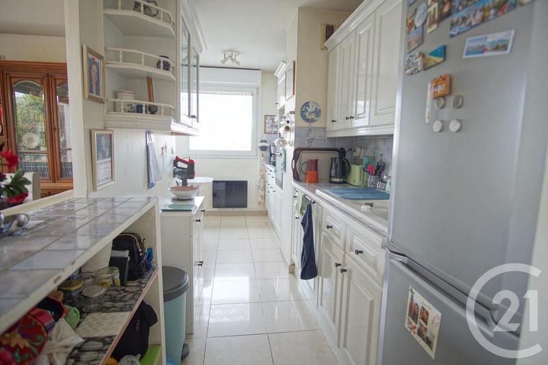 Appartement - 82 m² - 4 pièces