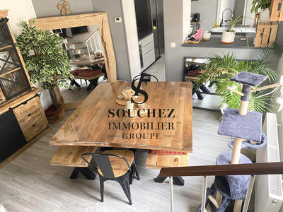 Maison - 94 m² - 6 pièces