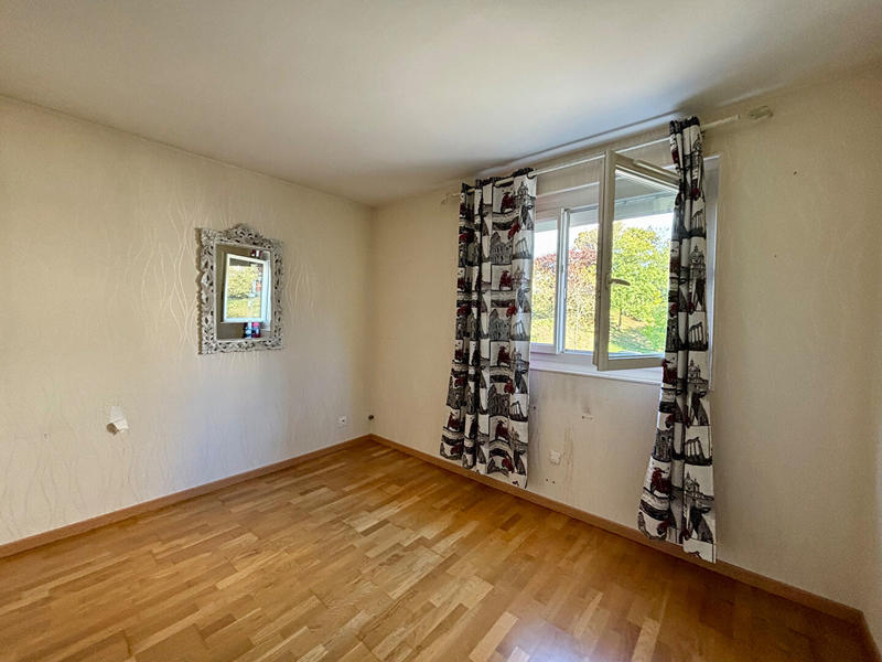 Appartement - 98 m² - 3 pièces