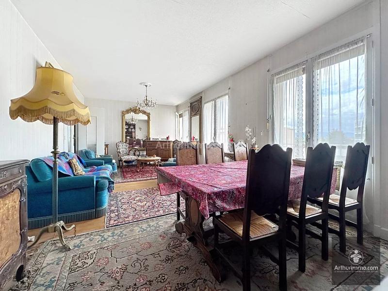 Appartement - 82 m² - 4 pièces