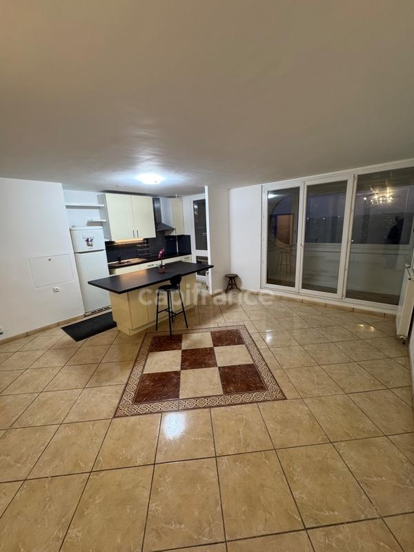 Appartement - 84 m² - 3 pièces