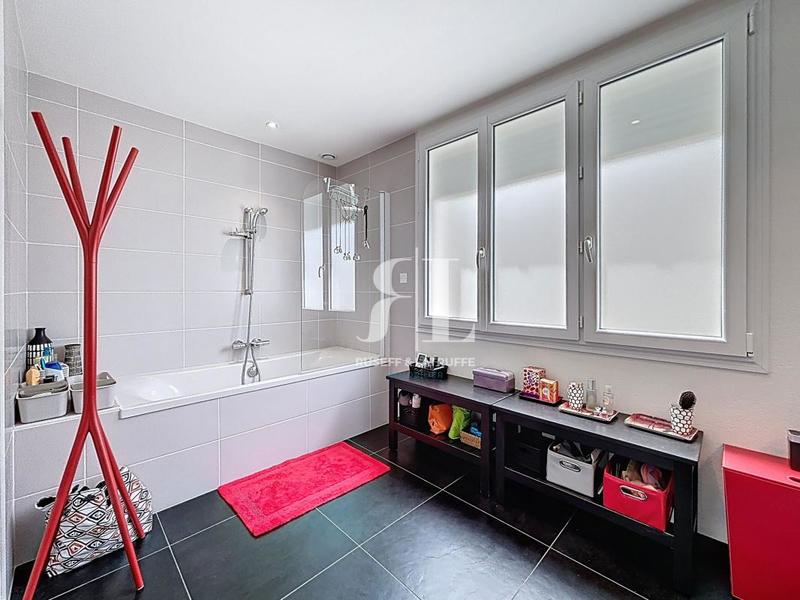 Maison - 141 m² - 6 pièces