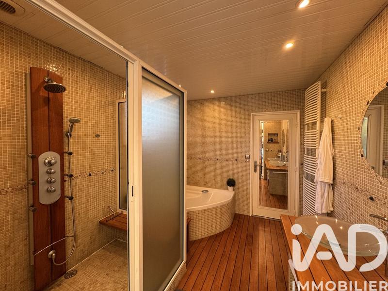 Maison - 176 m² - 5 pièces