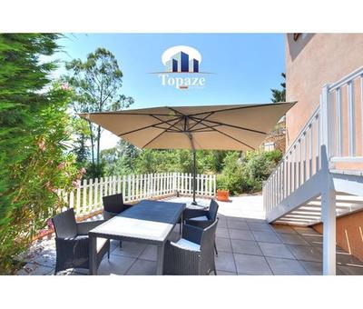 Maison traditionnelle - 87 m² - 4 pièces