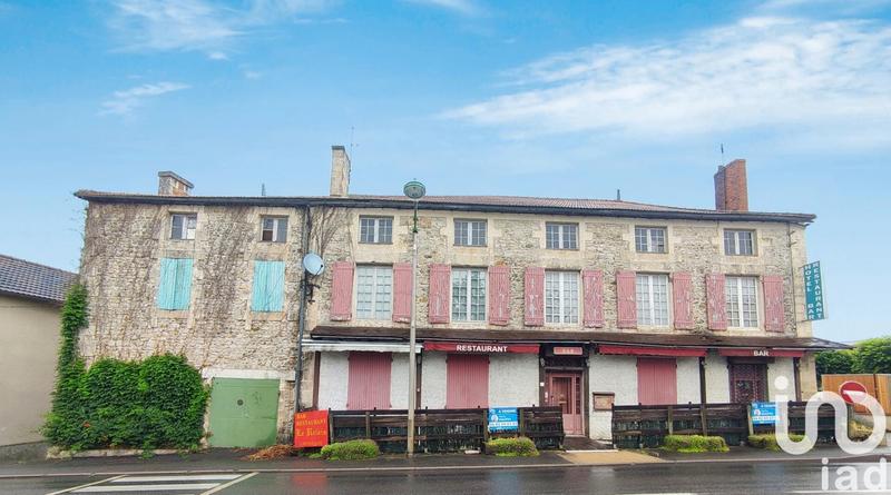 Maison - 458 m² - 17 pièces