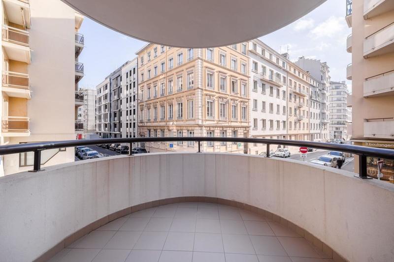 Appartement - 130 m² - 5 pièces