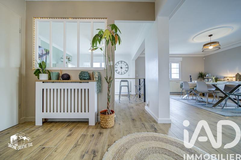 Maison - 202 m² - 6 pièces