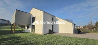 Maison - 121 m² - 5 pièces