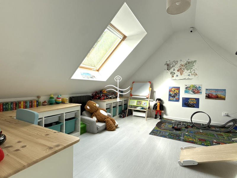 Maison - 93 m² - 4 pièces