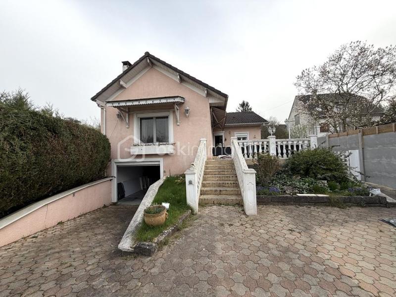 Maison - 100 m² - 5 pièces