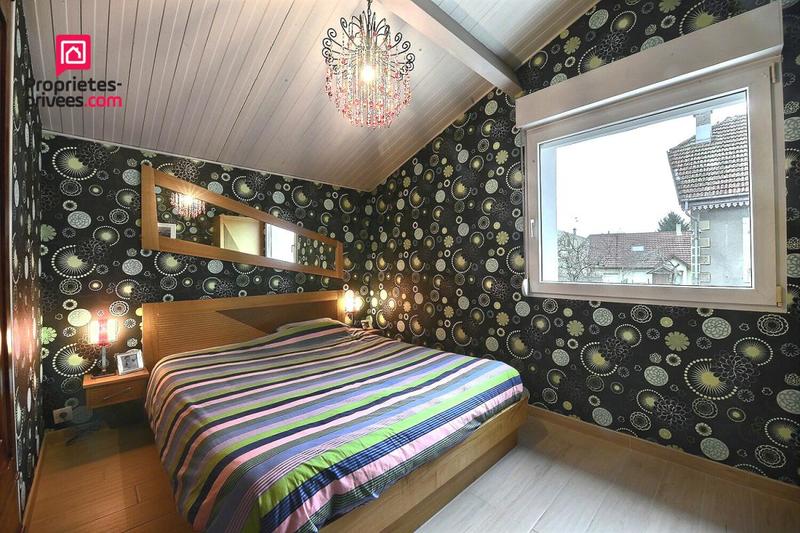 Maison - 171 m² - 7 pièces