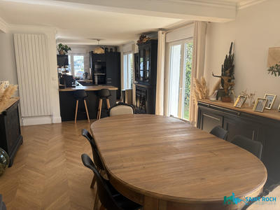 Maison - 177 m² - 7 pièces