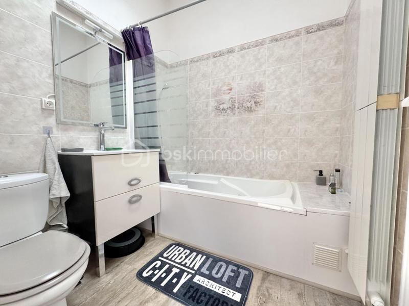 Maison - 121 m² - 5 pièces