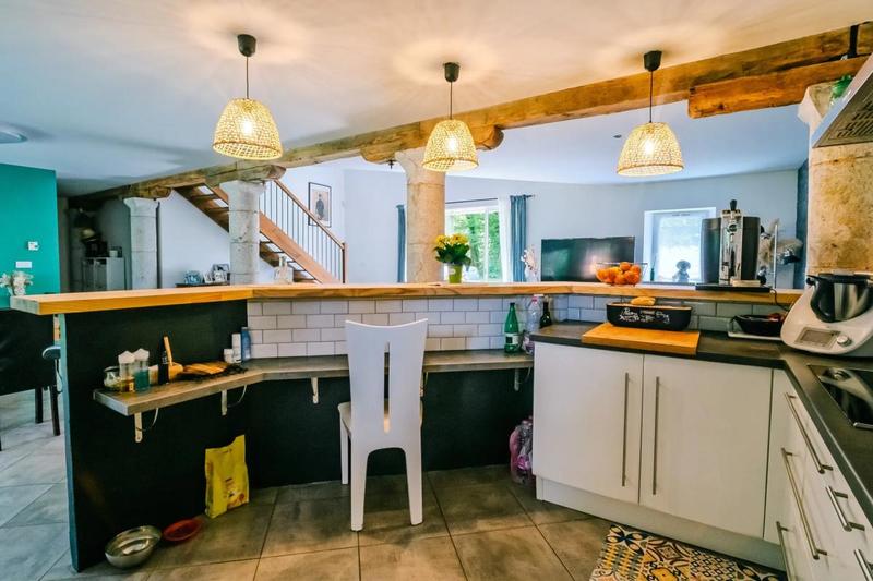 Maison - 180 m² - 6 pièces