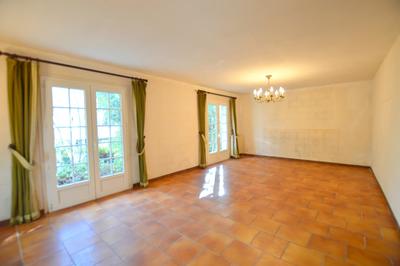 Maison - 136 m² - 6 pièces