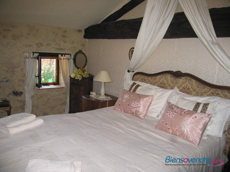 Bastide - 200 m² - 8 pièces