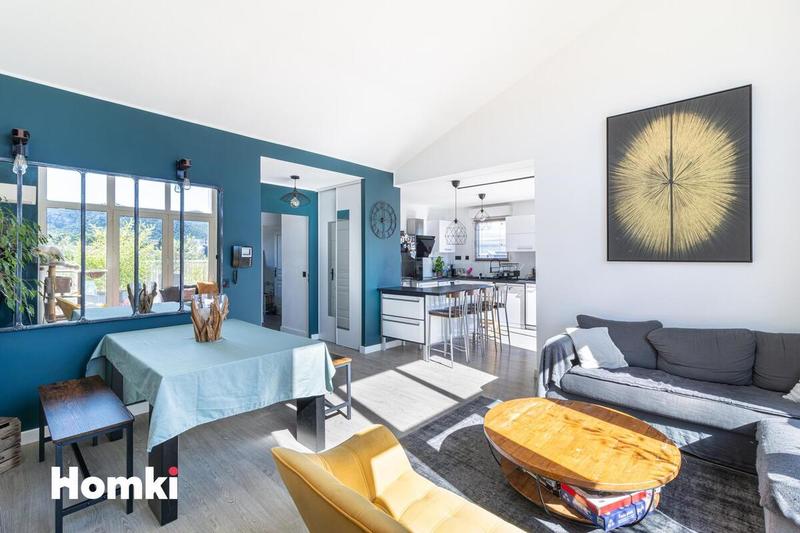 Appartement - 82 m² - 4 pièces