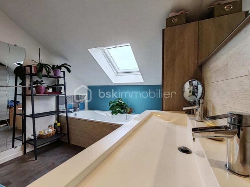 Maison - 104 m² - 5 pièces