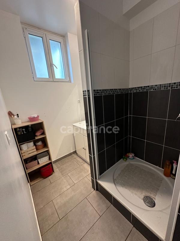 Maison - 92 m² - 5 pièces