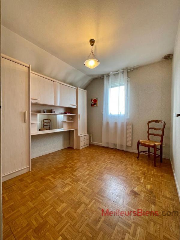 Maison - 96 m² - 5 pièces