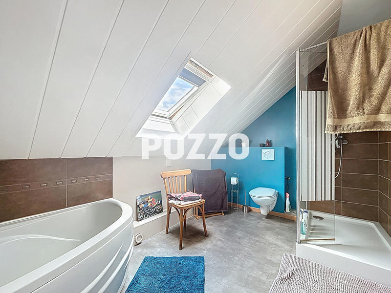 Maison - 285 m² - 7 pièces