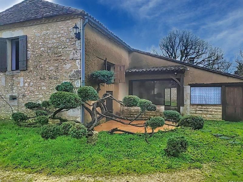Maison en pierre - 120 m² - 5 pièces