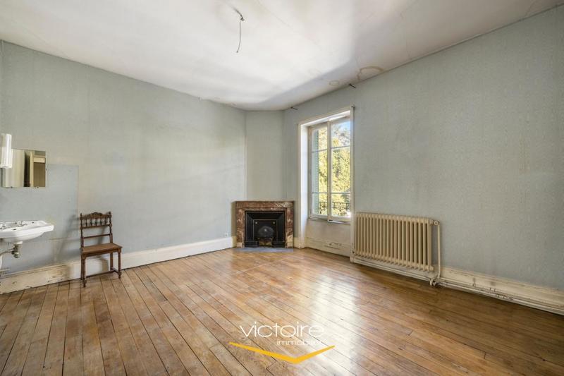 Maison - 163 m² - 7 pièces