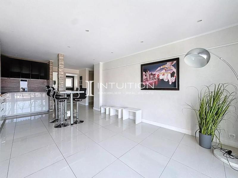 Appartement - 66 m² - 3 pièces