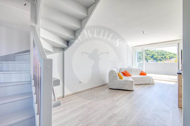 Duplex - 95 m² - 4 pièces