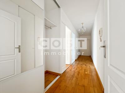 Appartement - 83 m² - 4 pièces